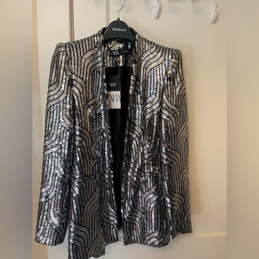 Zara sequin blazer silver brand new with tags size Medium Trinny favorite